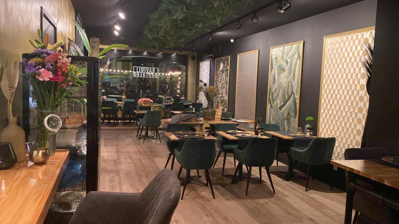 Boutique Hotel Ravioli Brothers Haia Exterior foto