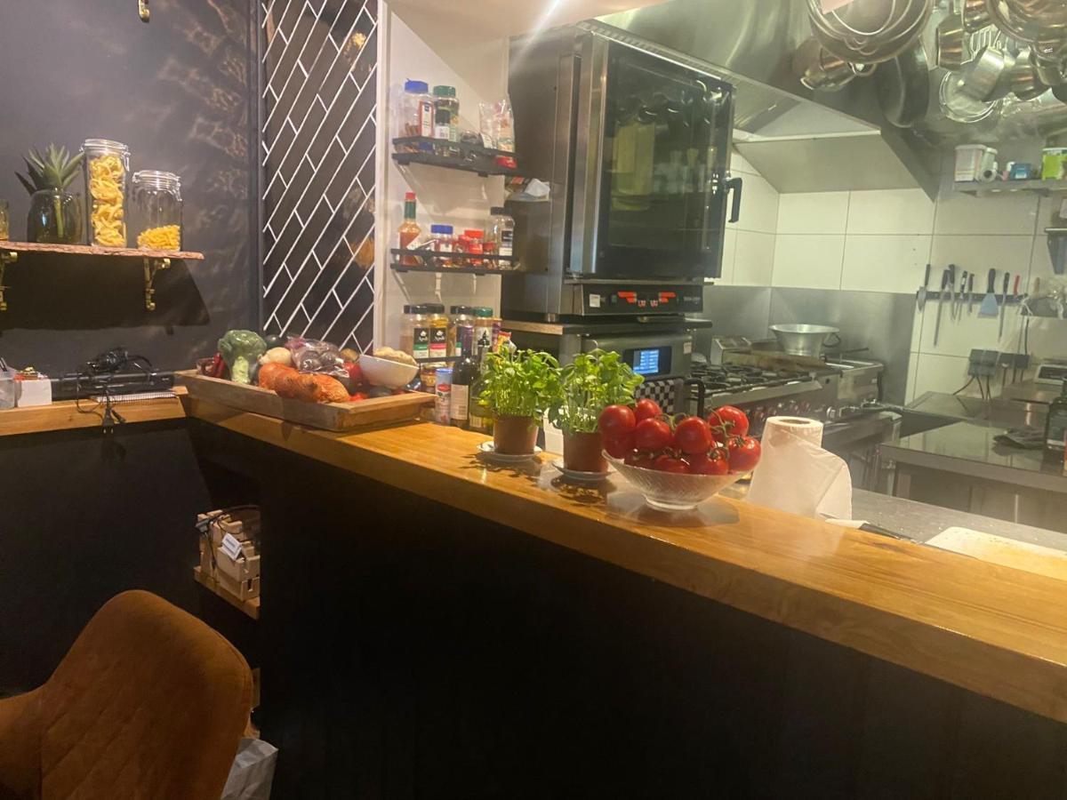 Boutique Hotel Ravioli Brothers Haia Exterior foto